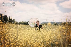 536852_277599718998207_792143557_n